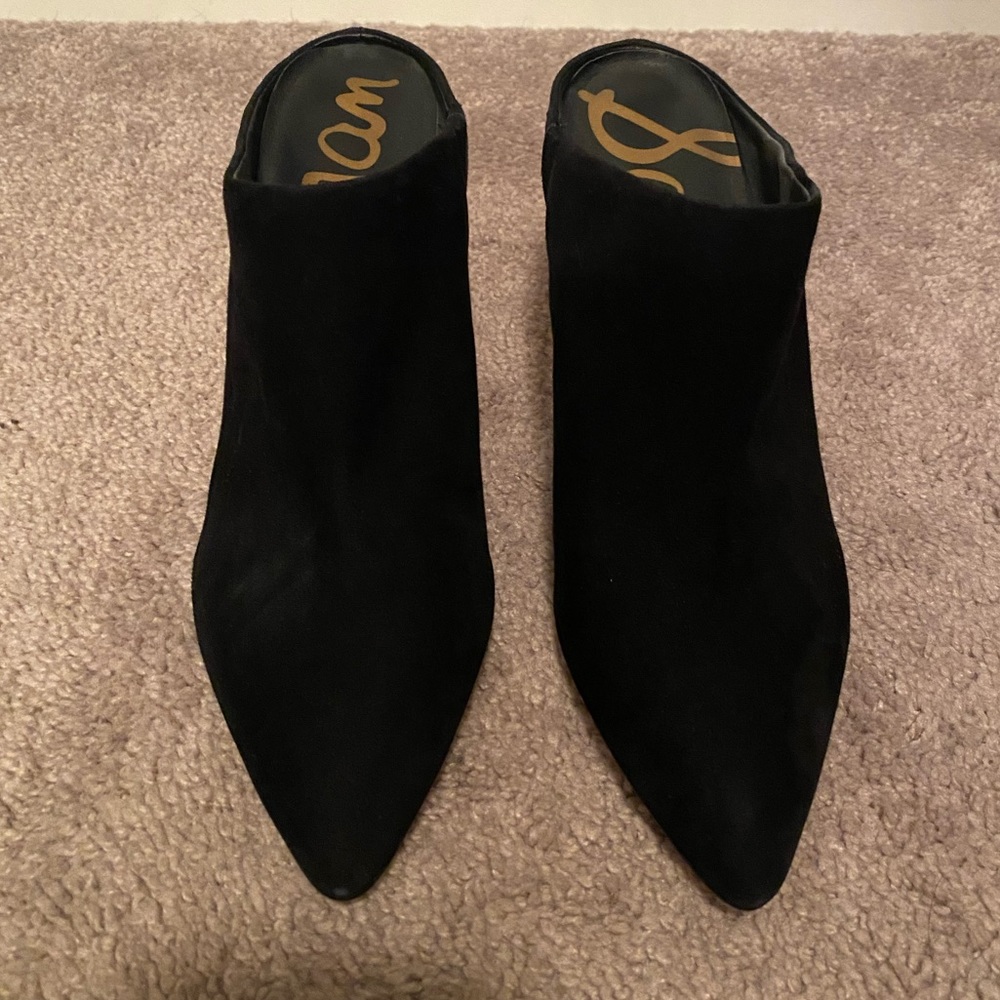 Sam Edelman
Oran Mule
Size 9 | Black Suede
